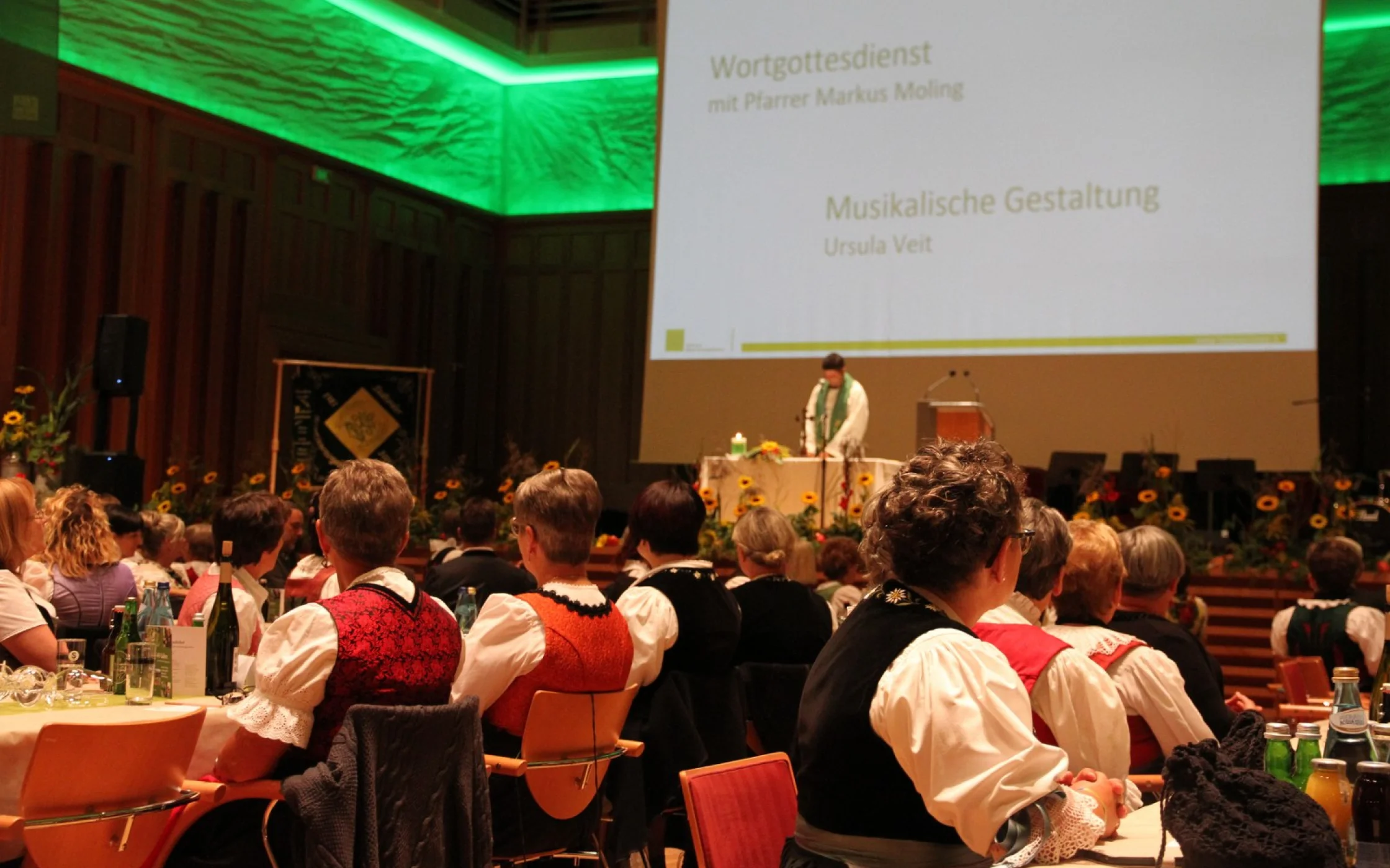 Wortgottesdienst mit Pfarrer Moling_1600x1067.JPG
